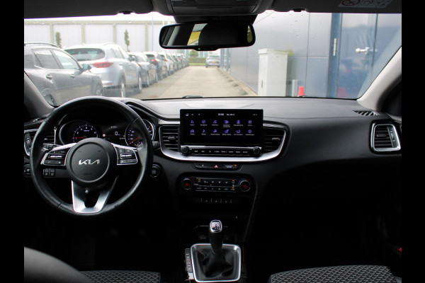 Kia Ceed Sportswagon 1.0 T-GDi DynamicPlusLine | Trekhaak| Climate control | Stoel en stuurverwarming | Keyless entry | Kia Ceed Sportswagon 1.0 T-GDi DynamicPlusLine | Trekhaak| Climate control | Stoel en stuurverwarming | Keyless entry |