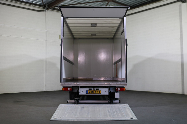 Renault Master 2.3 dCi 165pk Bakwagen met Laadklep Renault Master 2.3 dCi 165pk Bakwagen met Laadklep