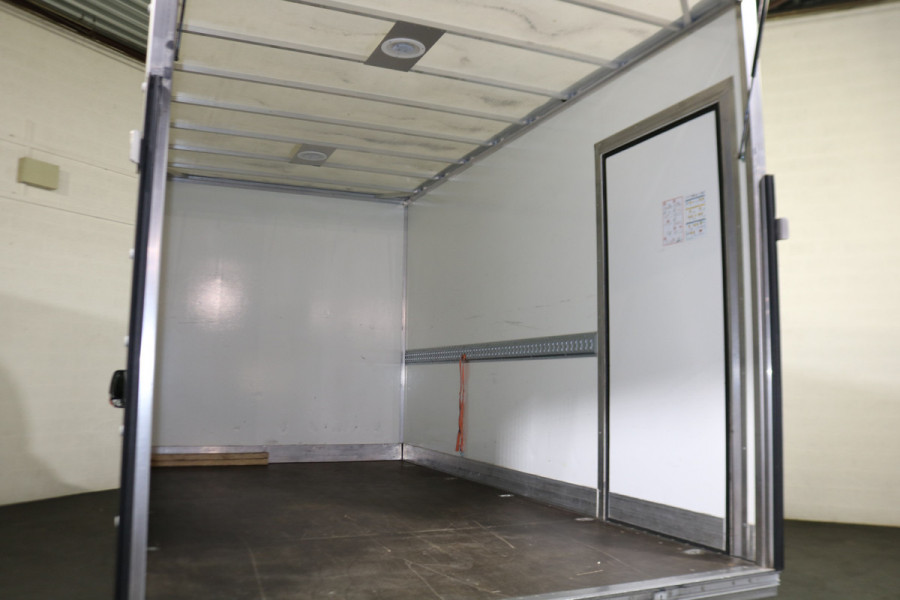 Renault Master 2.3 dCi 165pk Bakwagen met Laadklep Renault Master 2.3 dCi 165pk Bakwagen met Laadklep