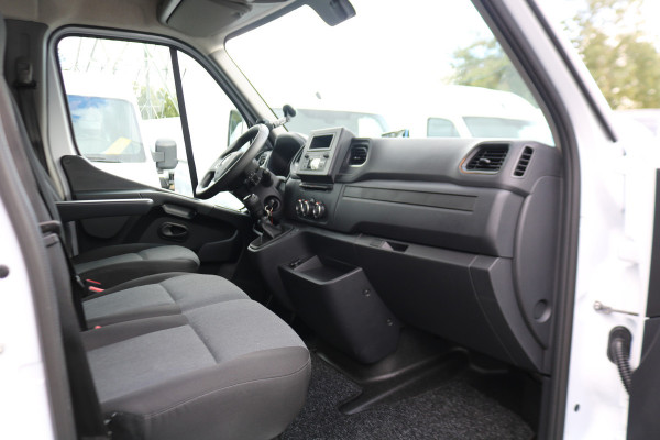Renault Master 2.3 dCi 165pk Bakwagen met Laadklep Renault Master 2.3 dCi 165pk Bakwagen met Laadklep