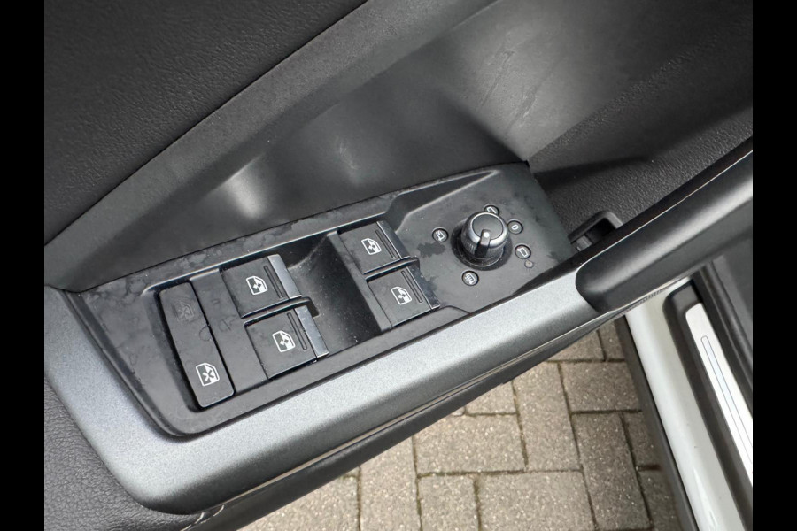 Audi Q3 Sportback 45 TFSI quattro S-Line Pano/B&O/230pk/Full! Audi Q3 Sportback 45 TFSI quattro S-Line Pano/B&O/230pk/Full!