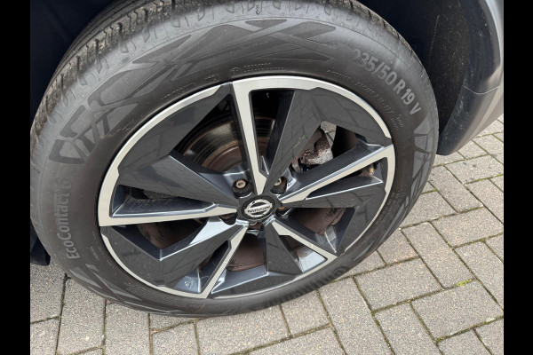 Nissan QASHQAI 1.3 MHEV Tekna /Pano /Led /1e eigenaar