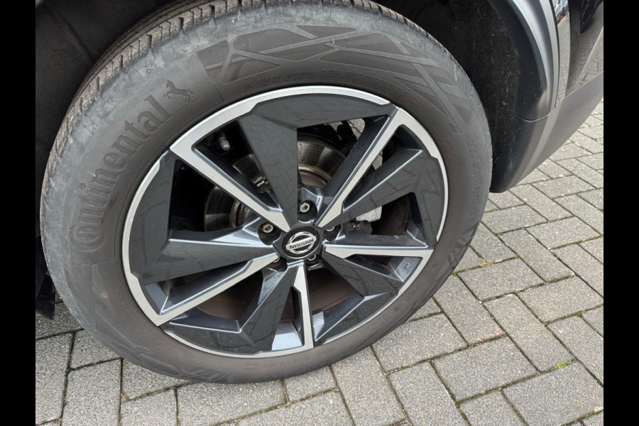 Nissan QASHQAI 1.3 MHEV 158Pk Tekna+ /Pano/Leer/Bose/HUD /Trekhaak Nissan QASHQAI 1.3 MHEV 158Pk Tekna+ /Pano/Leer/Bose/HUD /Trekhaak