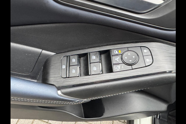 Nissan QASHQAI 1.3 MHEV 158Pk Tekna+ /Pano/Leer/Bose/HUD /Trekhaak Nissan QASHQAI 1.3 MHEV 158Pk Tekna+ /Pano/Leer/Bose/HUD /Trekhaak
