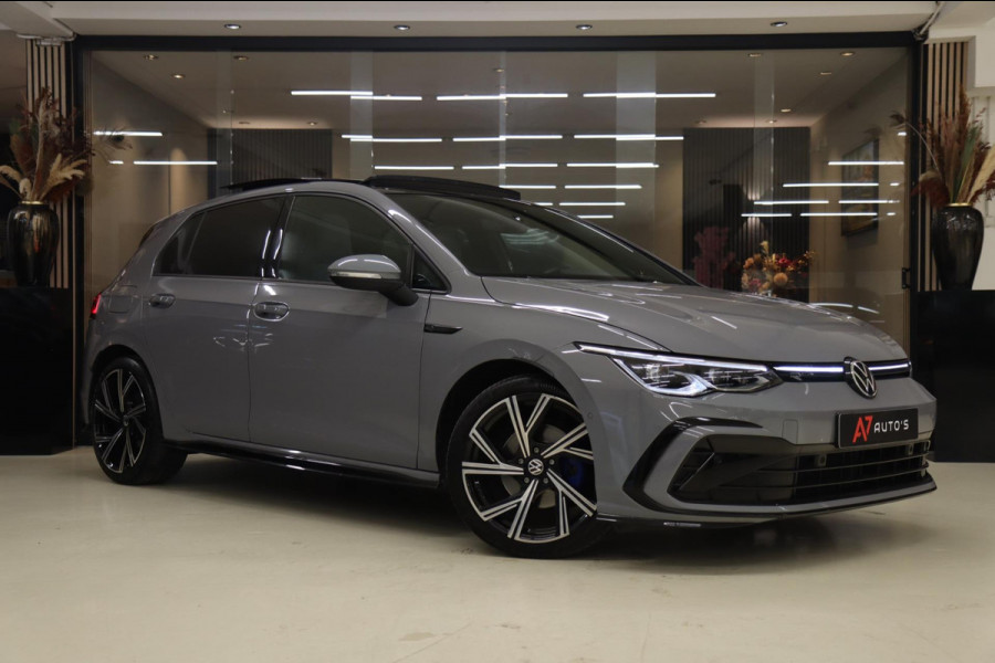 Volkswagen Golf 1.5 eTSI R-Line Business PANO/CAM/CARPLAY/KEYLES/ACC/VOL