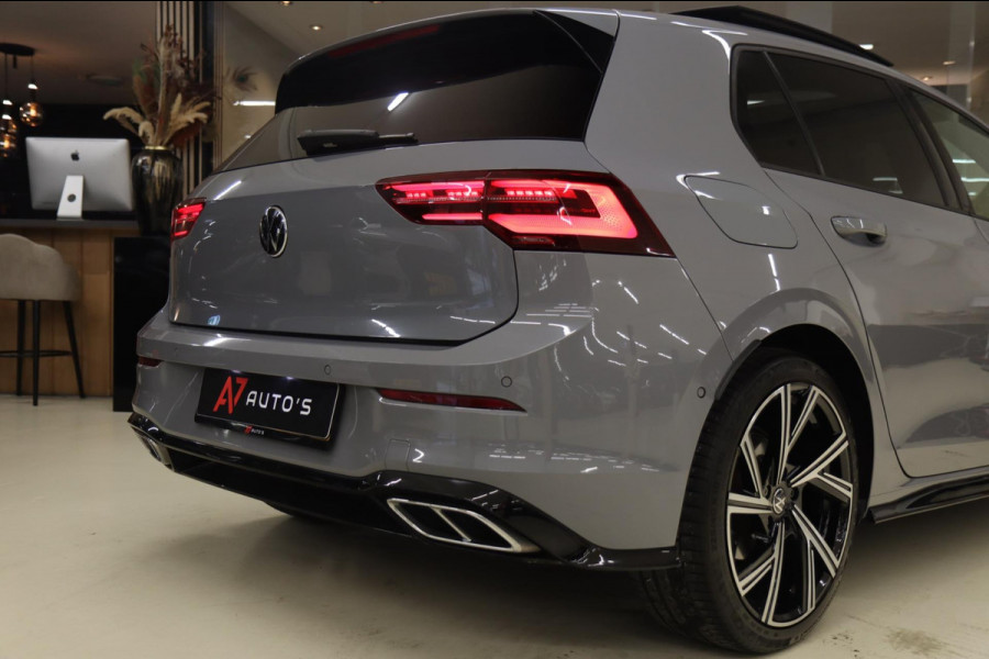 Volkswagen Golf 1.5 eTSI R-Line Business PANO/CAM/CARPLAY/KEYLES/ACC/VOL