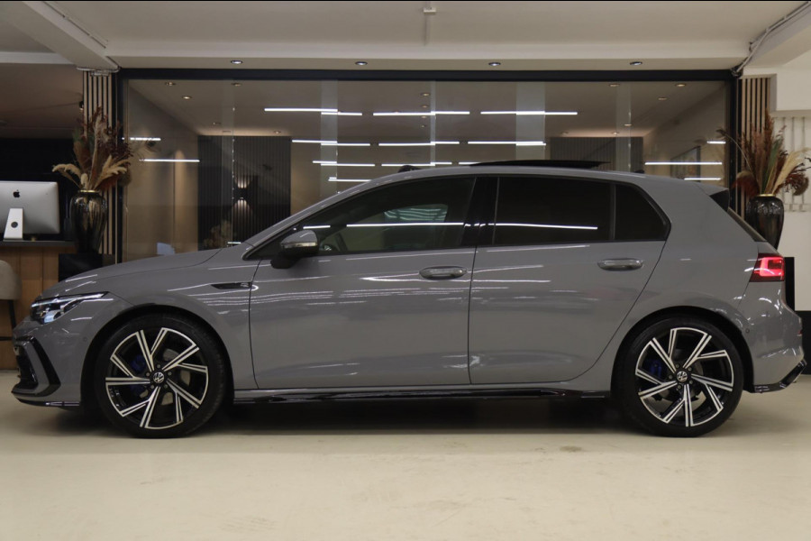 Volkswagen Golf 1.5 eTSI R-Line Business PANO/CAM/CARPLAY/KEYLES/ACC/VOL
