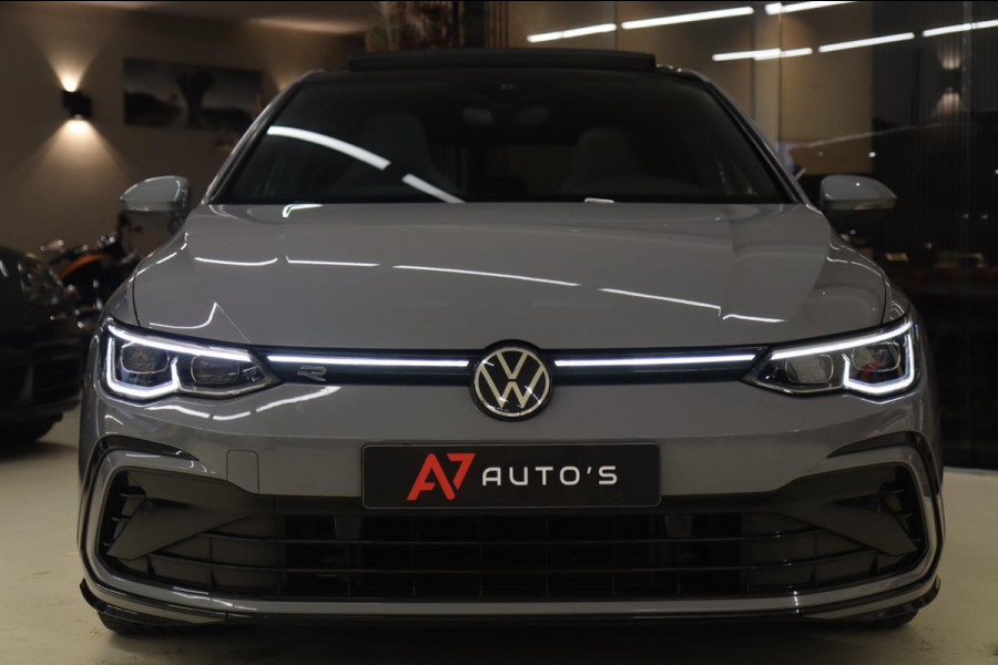 Volkswagen Golf 1.5 eTSI R-Line Business PANO/CAM/CARPLAY/KEYLES/ACC/VOL