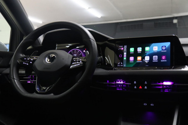 Volkswagen Golf 1.5 eTSI R-Line Business PANO/CAM/CARPLAY/KEYLES/ACC/VOL