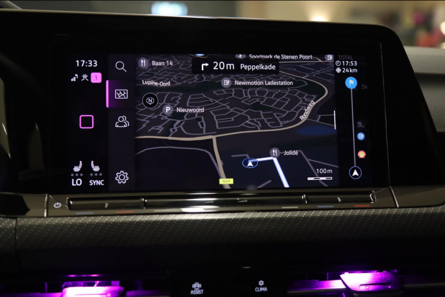 Volkswagen Golf 1.5 eTSI R-Line Business PANO/CAM/CARPLAY/KEYLES/ACC/VOL