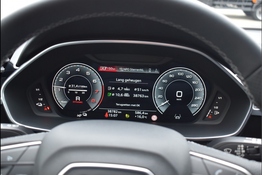 Audi Q3 Sportback 45 TFSI e S-Line 245 Pk Black Ed Navi Camera ACC Leder Matrix 20 Inch