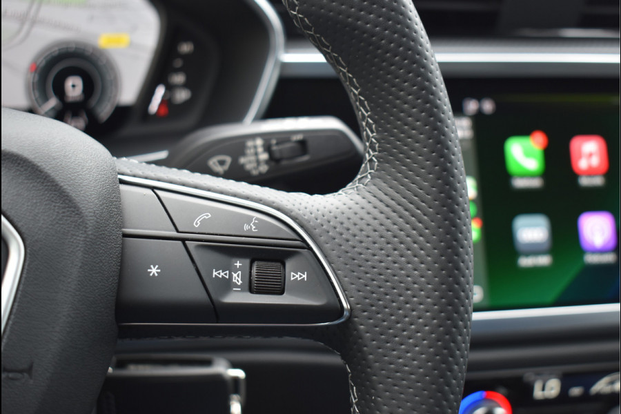 Audi Q3 Sportback 45 TFSI e S-Line 245 Pk Black Ed Navi Camera ACC Leder Matrix 20 Inch