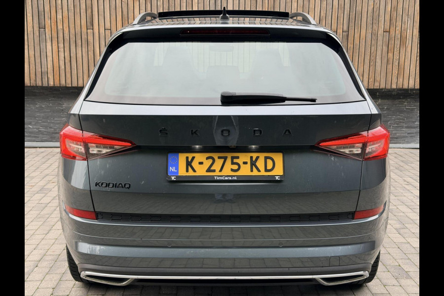 Škoda Kodiaq 1.5 TSI Sportline Automaat | Panoramadak | Trekhaak uitklapbaar | Navigatiesysteem | Stoelverwarming voor en achter | Stuurverwa