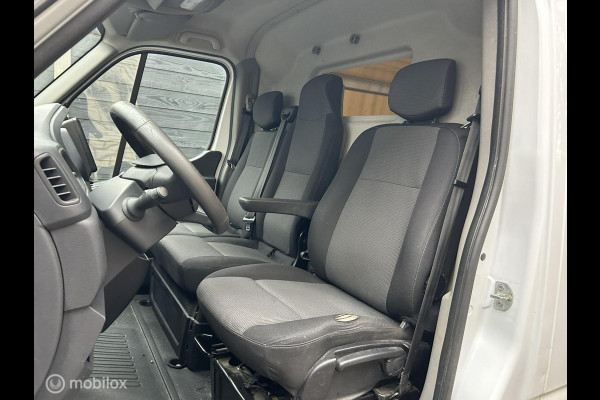 Renault Master bestel T35 2.3 dCi 180 PK!!! AUTOMAAT L3H2 Airco / Imperiaal / LED / 133.742 KM