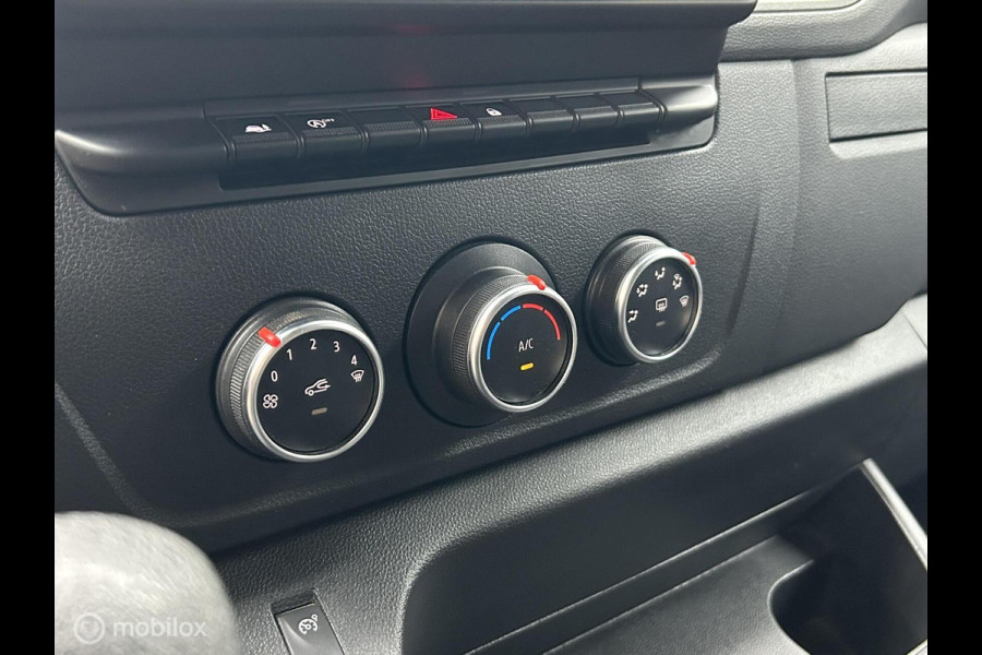 Renault Master bestel T35 2.3 dCi 180 PK!!! AUTOMAAT L3H2 Airco / Imperiaal / LED / 133.742 KM