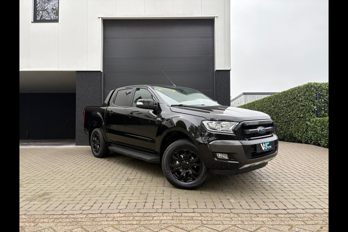 Ford Ranger 3.2 TDCi Wildtrak Supercab - 5 persoons - Zeer mooi Ford Ranger 3.2 TDCi Wildtrak Supercab - 5 persoons - Zeer mooi
