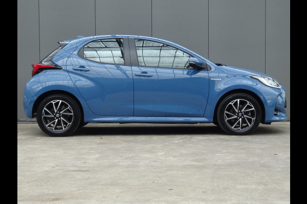 Toyota Yaris 1.5 Hybrid Dynamic * LED * CAMERA * NAVIGATIE !! Toyota Yaris 1.5 Hybrid Dynamic * LED * CAMERA * NAVIGATIE !!