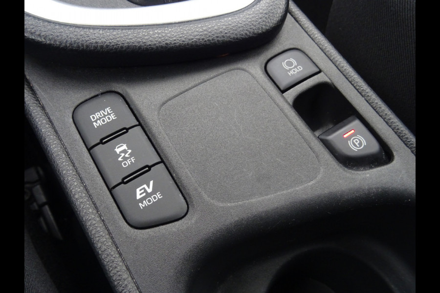 Toyota Yaris 1.5 Hybrid Dynamic * LED * CAMERA * NAVIGATIE !! Toyota Yaris 1.5 Hybrid Dynamic * LED * CAMERA * NAVIGATIE !!