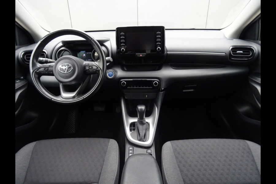 Toyota Yaris 1.5 Hybrid Dynamic * LED * CAMERA * NAVIGATIE !! Toyota Yaris 1.5 Hybrid Dynamic * LED * CAMERA * NAVIGATIE !!