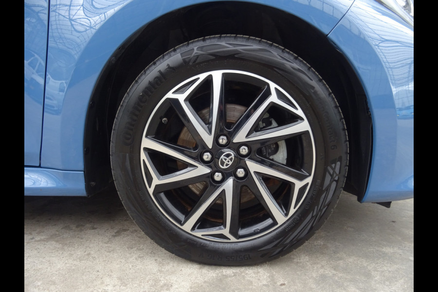 Toyota Yaris 1.5 Hybrid Dynamic * LED * CAMERA * NAVIGATIE !! Toyota Yaris 1.5 Hybrid Dynamic * LED * CAMERA * NAVIGATIE !!