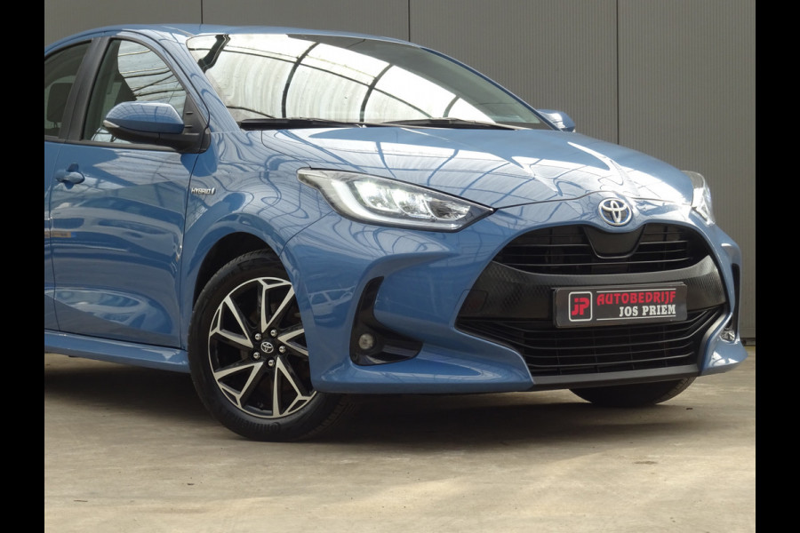 Toyota Yaris 1.5 Hybrid Dynamic * LED * CAMERA * NAVIGATIE !! Toyota Yaris 1.5 Hybrid Dynamic * LED * CAMERA * NAVIGATIE !!