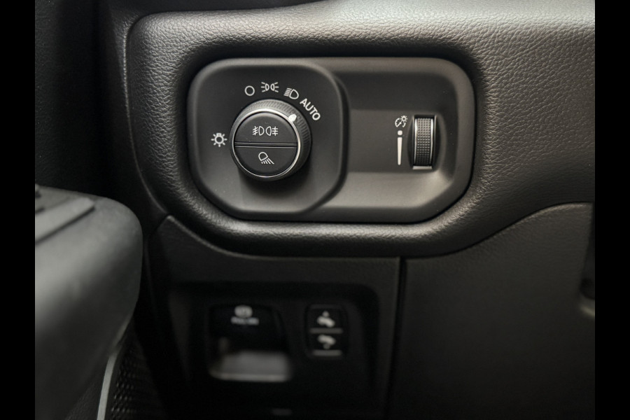 Dodge Ram 1500 5.7 V8 4x4 BTS 6 ZITS!