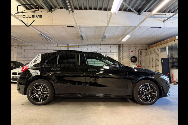 Mercedes-Benz A-Klasse 250 e AMG/Pano/MBUX Mercedes-Benz A-Klasse 250 e AMG/Pano/MBUX
