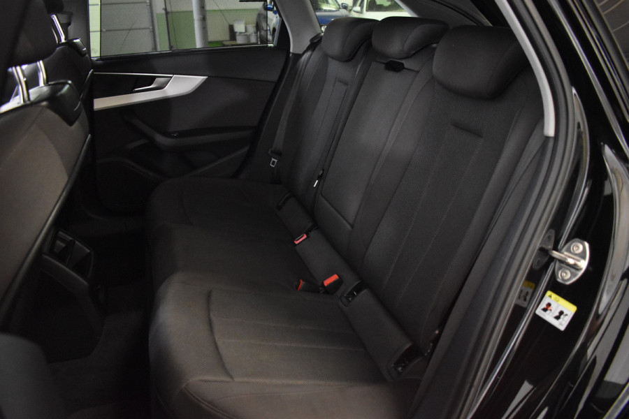 Audi A4 Avant 35 TFSI 2.0 150PK S-TRONIC PRO-LINE** CARPLAY/PDC/LED***