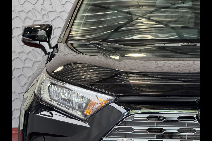 Toyota RAV4 2.5 Hybrid LED LEER CAMERA ELEK.KLEP NAVI CAMERA 18''LMV ADAP.CRUISE ELEK.STOEL STUUR STOELVERW ✅2025✅