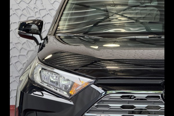 Toyota RAV4 2.5 Hybrid LED LEER CAMERA ELEK.KLEP NAVI CAMERA 18''LMV ADAP.CRUISE ELEK.STOEL STUUR STOELVERW ✅2025✅