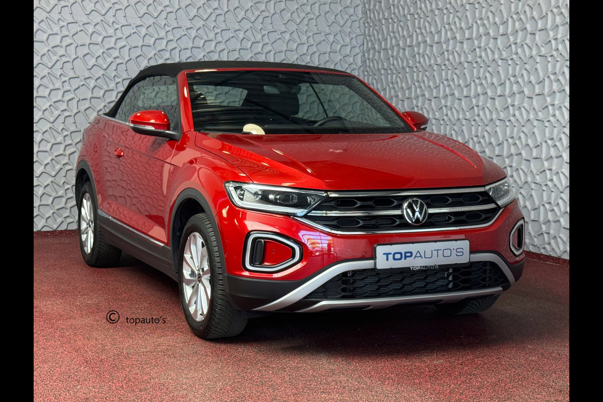 Volkswagen T-Roc Cabrio TSI VIR.COCKPIT CARPLAY NAVI IQ.LED STOEL/STUUR.VERW DAB ADAP.CRUISE 05/2024 "Volkswagen rijden begint bij Topautos.nl – 75 topmodellen direct op voorraad!" Volkswagen T-Roc Cabrio TSI VIR.COCKPIT CARPLAY NAVI IQ.LED STOEL/STUUR.VERW DAB ADAP.CRUISE 05/2024 "Volkswagen rijden begint bij Topautos.nl – 75 topmodellen direct op voorraad!"
