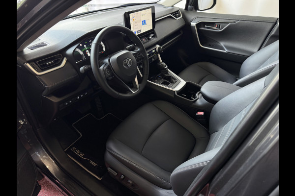 Toyota RAV4 2.5 Hybrid LED LEER CAMERA ELEK.KLEP NAVI CAMERA 18''LMV ADAP.CRUISE ELEK.STOEL STUUR STOELVERW ✅2025✅