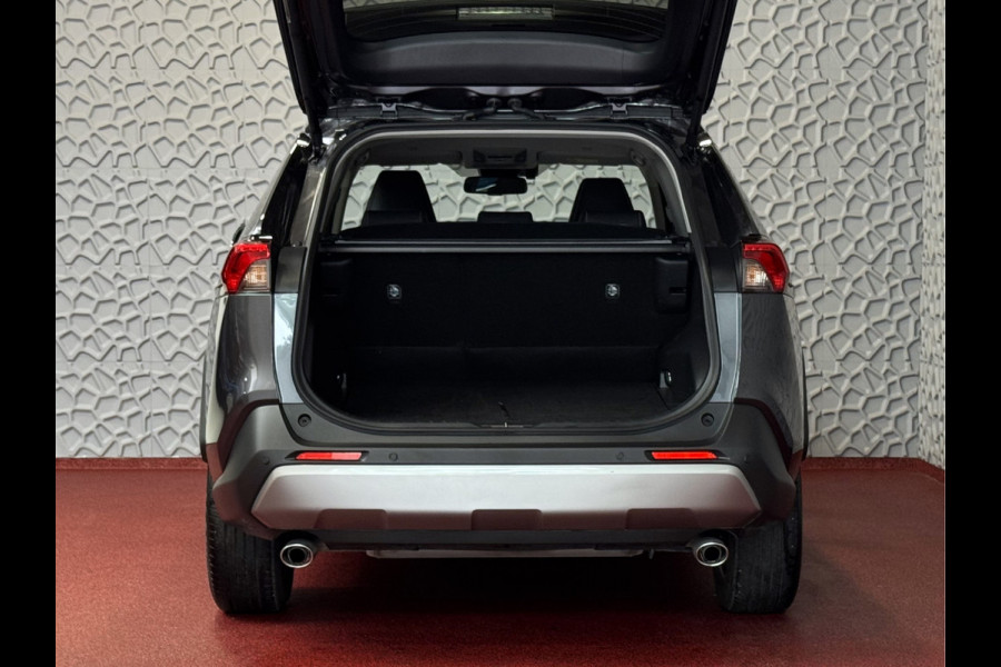 Toyota RAV4 2.5 Hybrid LED LEER CAMERA ELEK.KLEP NAVI CAMERA 18''LMV ADAP.CRUISE ELEK.STOEL STUUR STOELVERW ✅2025✅