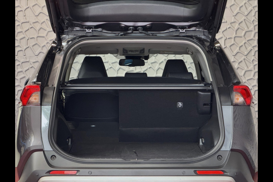 Toyota RAV4 2.5 Hybrid LED LEER CAMERA ELEK.KLEP NAVI CAMERA 18''LMV ADAP.CRUISE ELEK.STOEL STUUR STOELVERW ✅2025✅