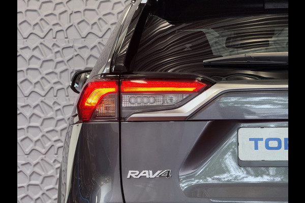 Toyota RAV4 2.5 Hybrid LED LEER CAMERA ELEK.KLEP NAVI CAMERA 18''LMV ADAP.CRUISE ELEK.STOEL STUUR STOELVERW ✅2025✅