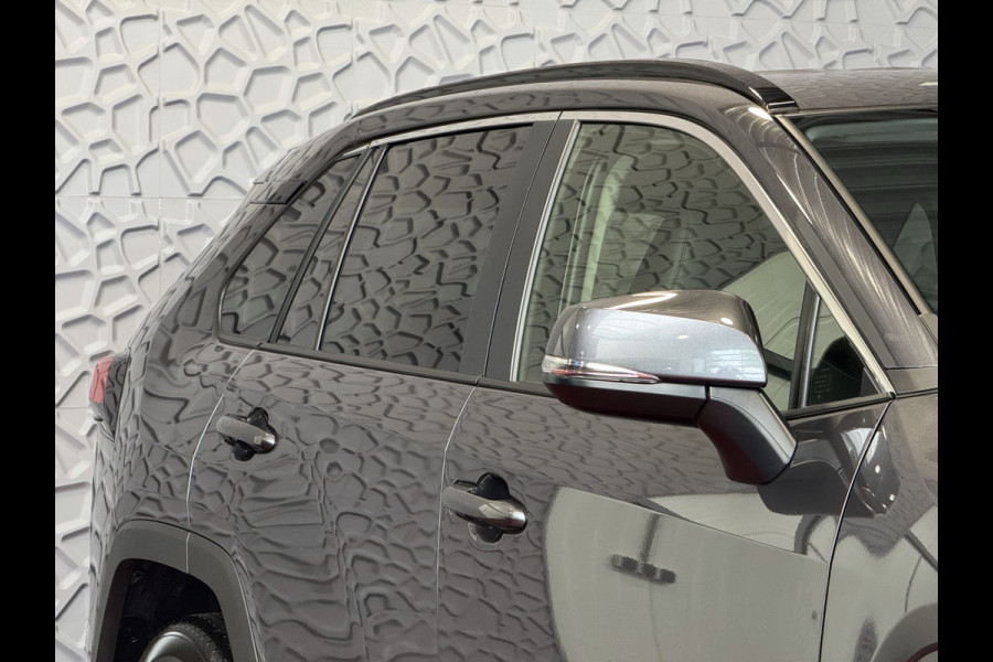 Toyota RAV4 2.5 Hybrid LED LEER CAMERA ELEK.KLEP NAVI CAMERA 18''LMV ADAP.CRUISE ELEK.STOEL STUUR STOELVERW ✅2025✅
