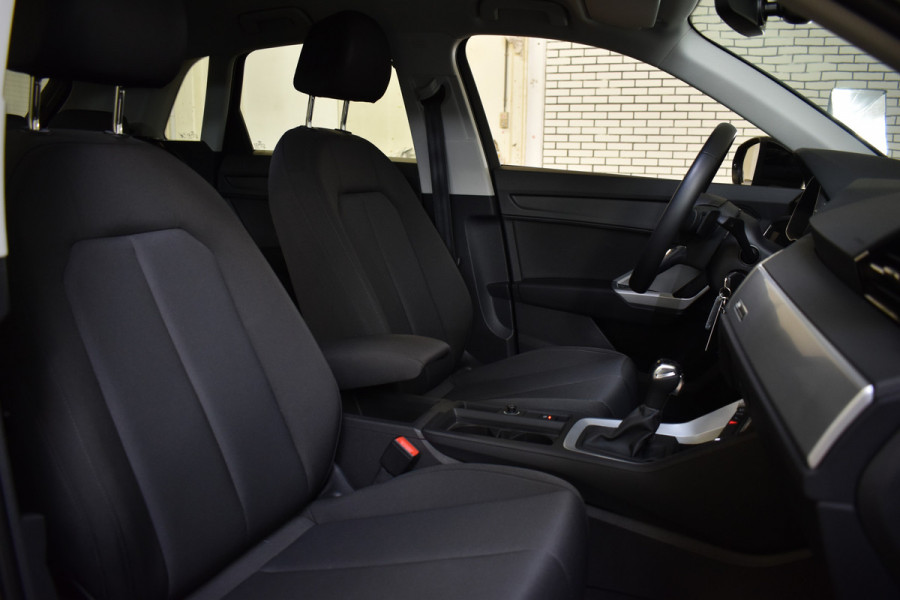 Audi Q3 45 TFSI e 245pk S-TRONIC PRO-LINE TREKHAAK/CARPLAY/ACC***