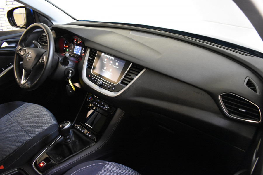 Opel Grandland X 1.2 TURBO BUSINESS EDITION NAVI/CARPLAY/PDC
