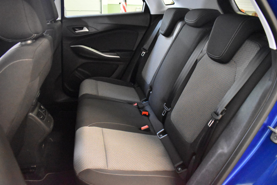 Opel Grandland X 1.2 TURBO BUSINESS EDITION NAVI/CARPLAY/PDC