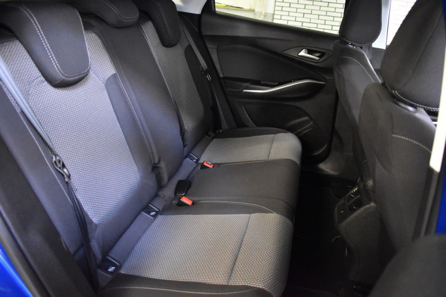 Opel Grandland X 1.2 TURBO BUSINESS EDITION NAVI/CARPLAY/PDC