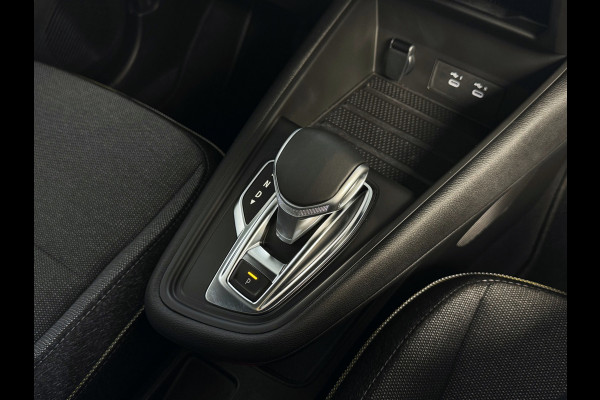 Renault Captur 1.3 MILD HYBRID 160 TECHNO CAMERA 18''LMV STOEL/STUUR .VERW PURE VISION LED 10'' R-LINK NAVI 04/2025 EDC-automaat (Efficiënt Dual Clutch) 7 Versnellingen 1200KG Trekgewicht Renault Captur 1.3 MILD HYBRID 160 TECHNO CAMERA 18''LMV STOEL/STUUR .VERW PURE VISION LED 10'' R-LINK NAVI 04/2025 EDC-automaat (Efficiënt Dual Clutch) 7 Versnellingen 1200KG Trekgewicht