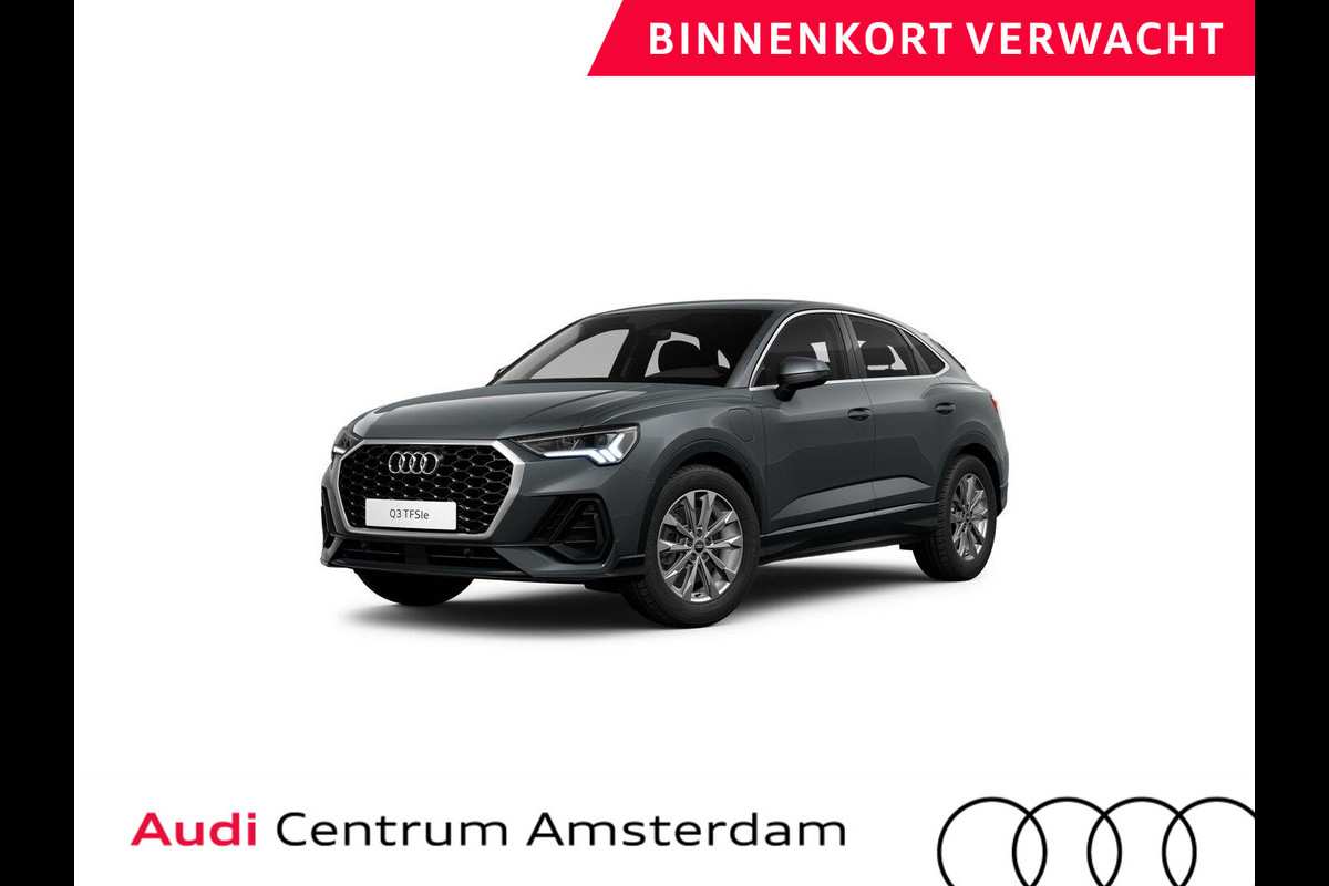 Audi Q3 Sportback 45 TFSI e Business Edition 245pk | Navigatie | Sportstoelen | 18 inch Lichtmetalen velgen | Parkeersensoren voor en achter Audi Q3 Sportback 45 TFSI e Business Edition 245pk | Navigatie | Sportstoelen | 18 inch Lichtmetalen velgen | Parkeersensoren voor en achter