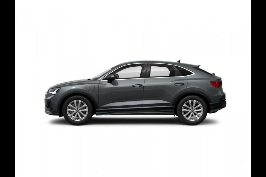 Audi Q3 Sportback 45 TFSI e Business Edition 245pk | Navigatie | Sportstoelen | 18 inch Lichtmetalen velgen  | Parkeersensoren voor en achter