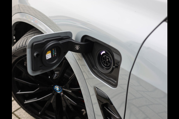 BMW X5 50e xDrive | M Performance - Pano - Trekhaak BMW X5 50e xDrive | M Performance - Pano - Trekhaak