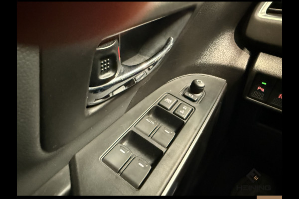 Suzuki S-Cross 1.5 Hybrid Style.Automaat. Panoramadak. Trekhaak. Rondom camera. Hollandse Auto met NAP