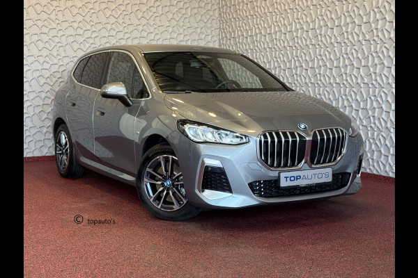BMW 2 Serie Active Tourer ✅ 230E ✅ XDRIVE 326 PK M SPORT LED ELEK.KLEP CAMERA TREKHAAK 04/2024 AWD 4X4 4WD M-Sportpakket  PHEV