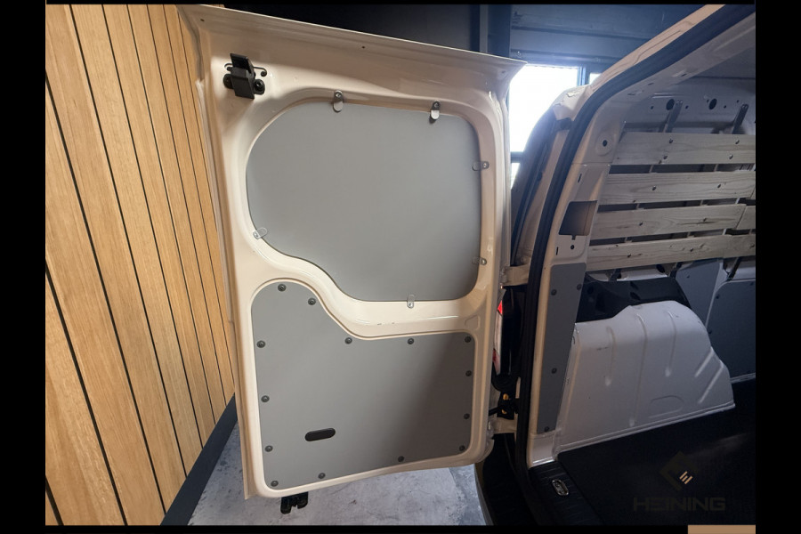 Volkswagen Caddy Cargo 2.0 TDI Comfort 123 PK. Apple-carplay, Hollandse auto met NAP Volkswagen Caddy Cargo 2.0 TDI Comfort 123 PK. Apple-carplay, Hollandse auto met NAP