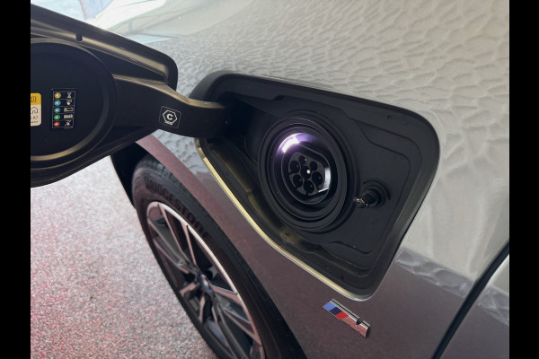 BMW 2 Serie Active Tourer ✅ 230E ✅ XDRIVE 326 PK M SPORT LED ELEK.KLEP CAMERA WEGKLAPBARE.TREKHAAK 04/2024 AWD 4X4 4WD M-Sportpakket  PHEV