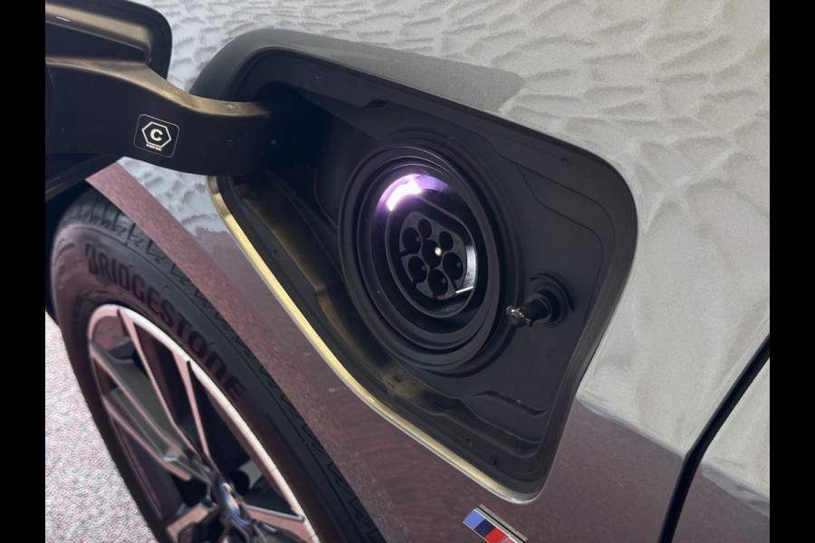 BMW 2 Serie Active Tourer ✅ 230E ✅ XDRIVE 326 PK M SPORT LED ELEK.KLEP CAMERA WEGKLAPBARE.TREKHAAK 04/2024 AWD 4X4 4WD M-Sportpakket  PHEV