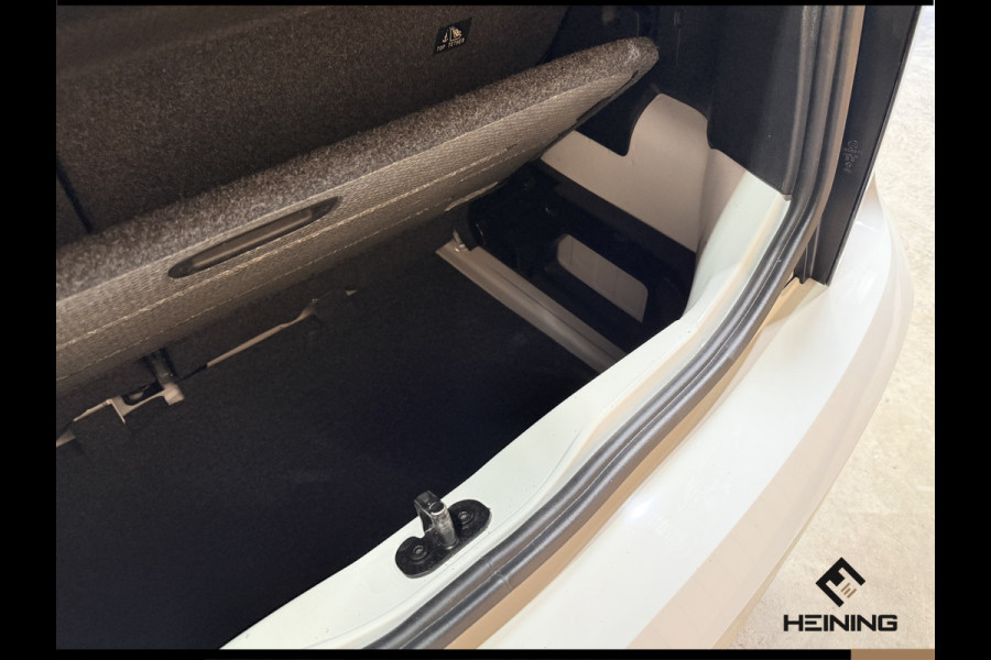 Volkswagen up! 1.0 BMT move up! Airco. Bluetooth. Lichtmetaal. Hollandse auto met NAP